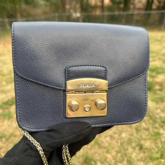 Furla Handbags - Furla Metropolis Leather Crossbody Shoulder Bag Gold Chainlink Strap